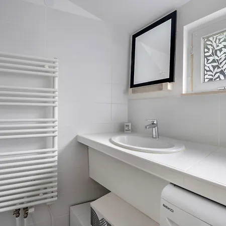 Дом отдыха Maison Pour 6 A A 270m De La